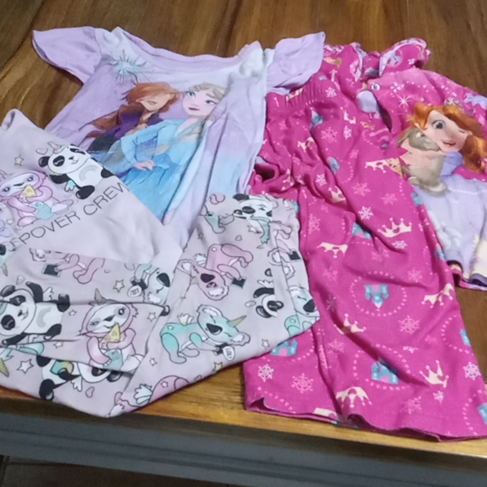 Bundle girls pj's
